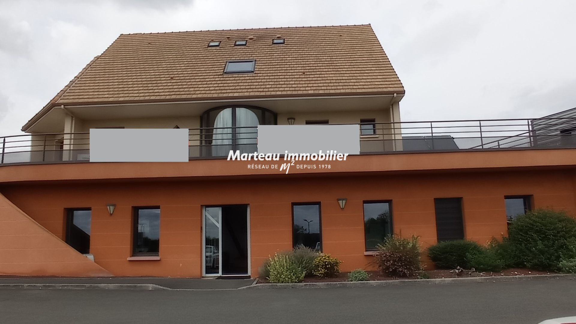 Local Professionnel  - 316m²