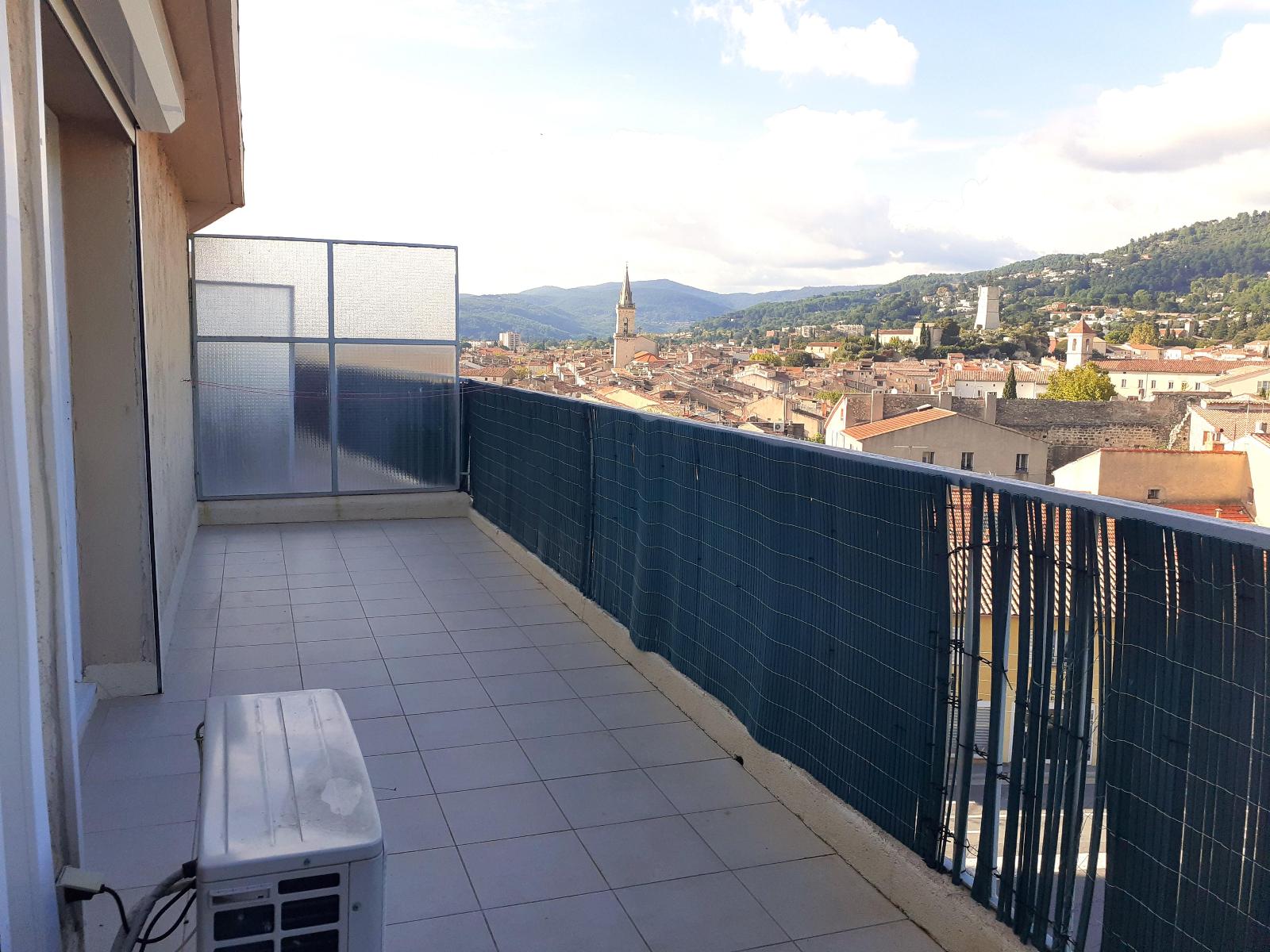 Appartement 2 pièces - 57m² - DRAGUIGNAN