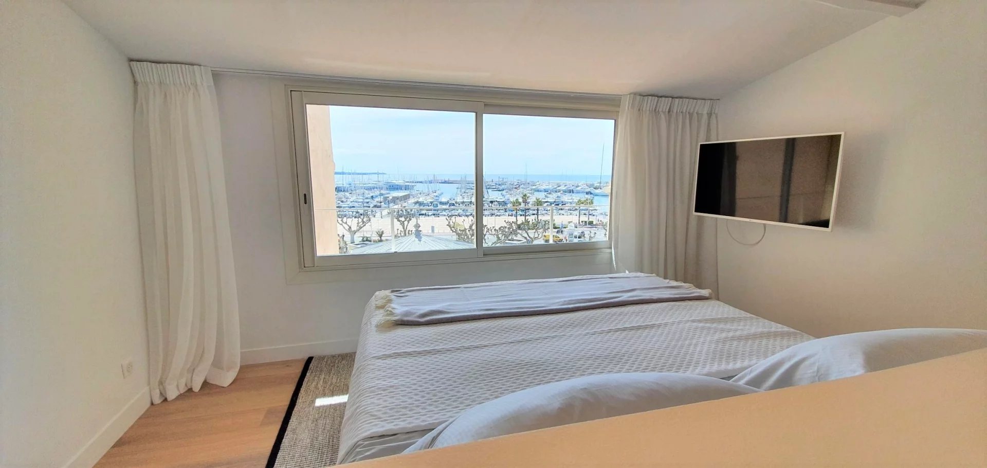 Appartement 4 pièces - 109m² - CANNES