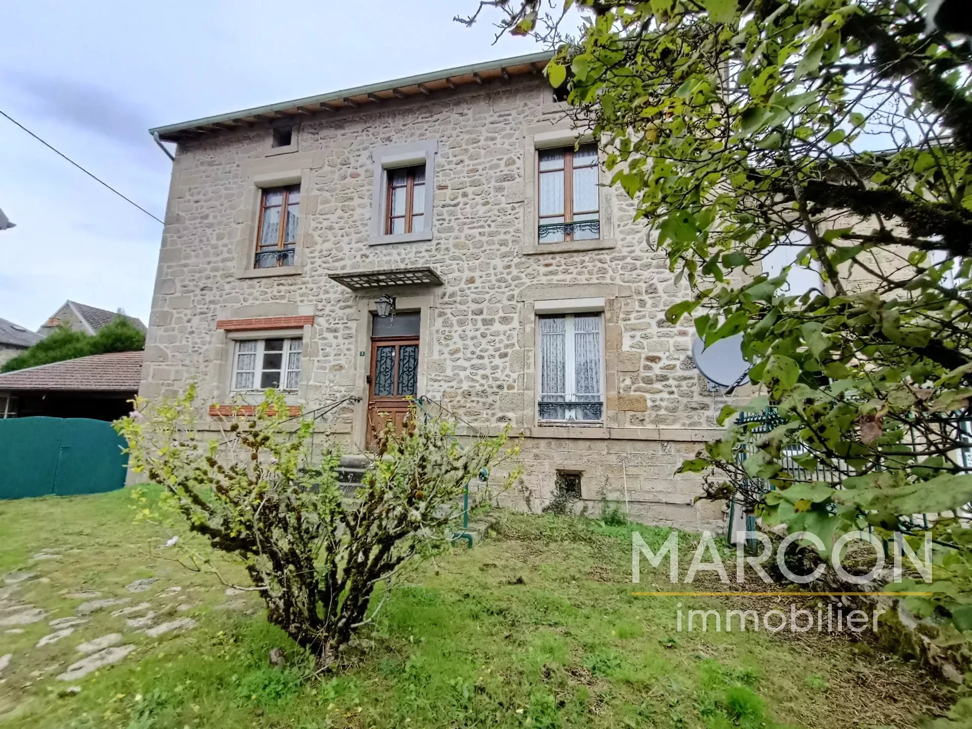 Maison  - 149m² - ST HILAIRE LE CHATEAU