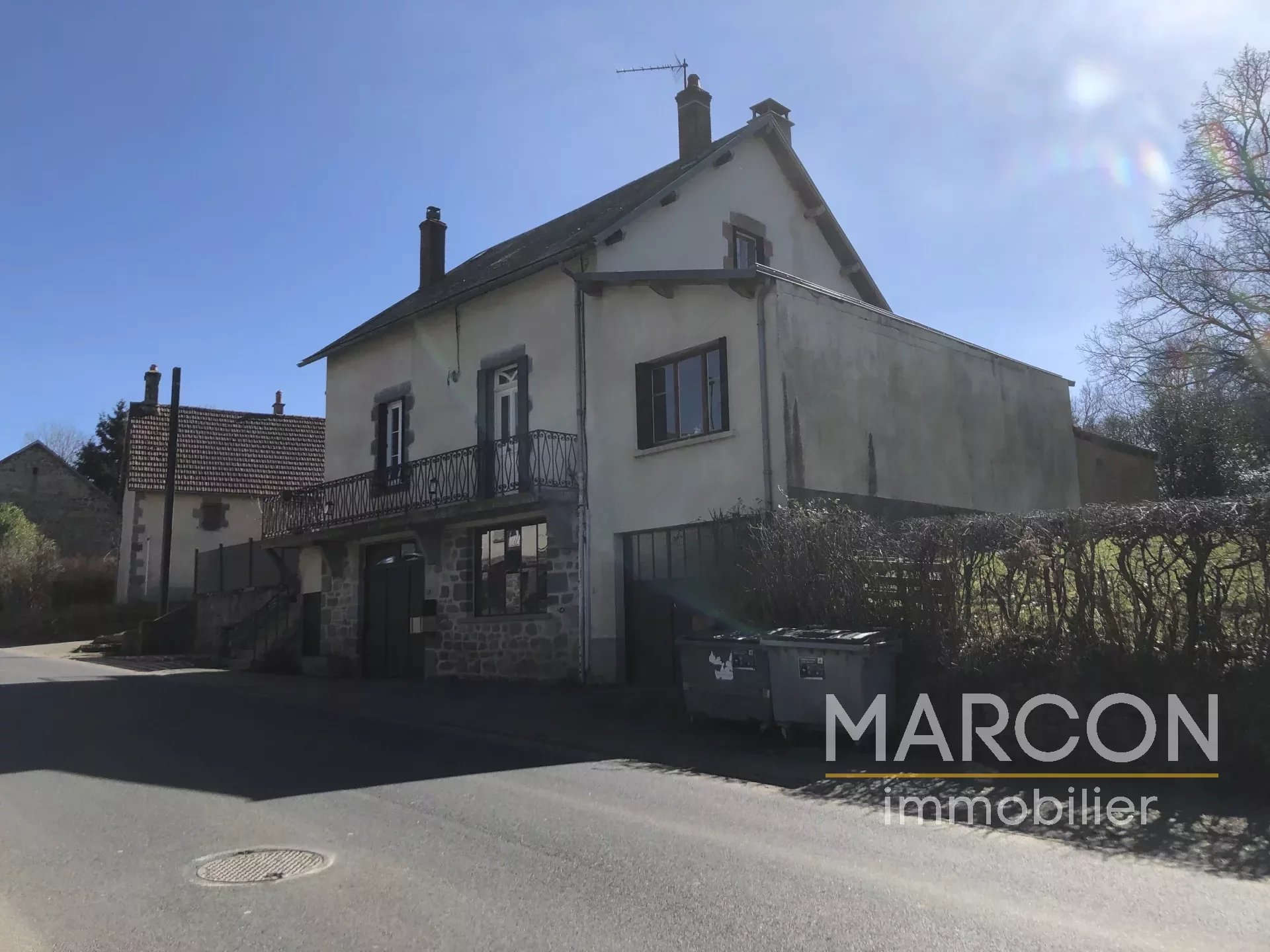 Maison 5 pièces - 90m² - GIAT