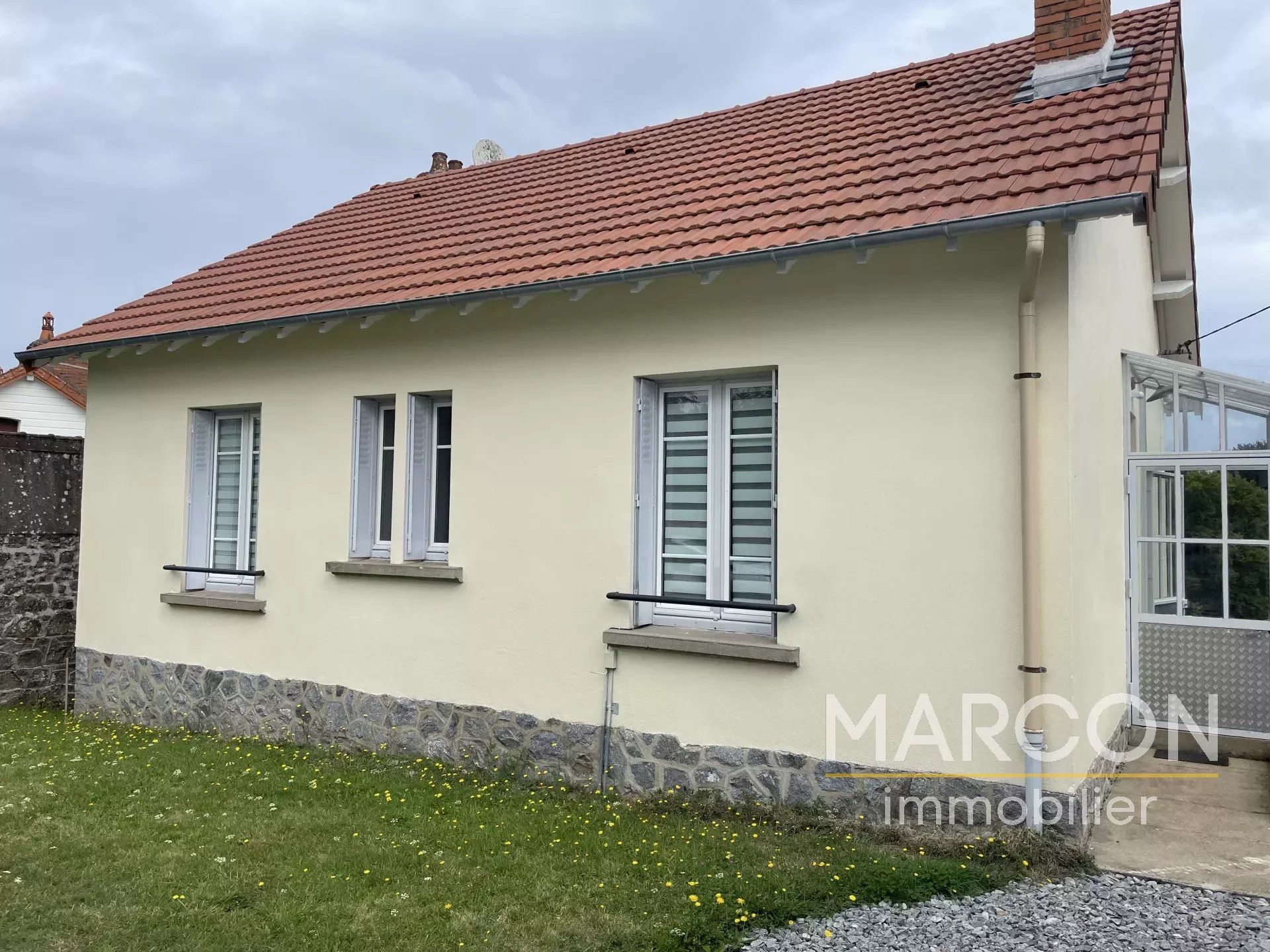 Maison 5 pièces - 104m² - BASVILLE