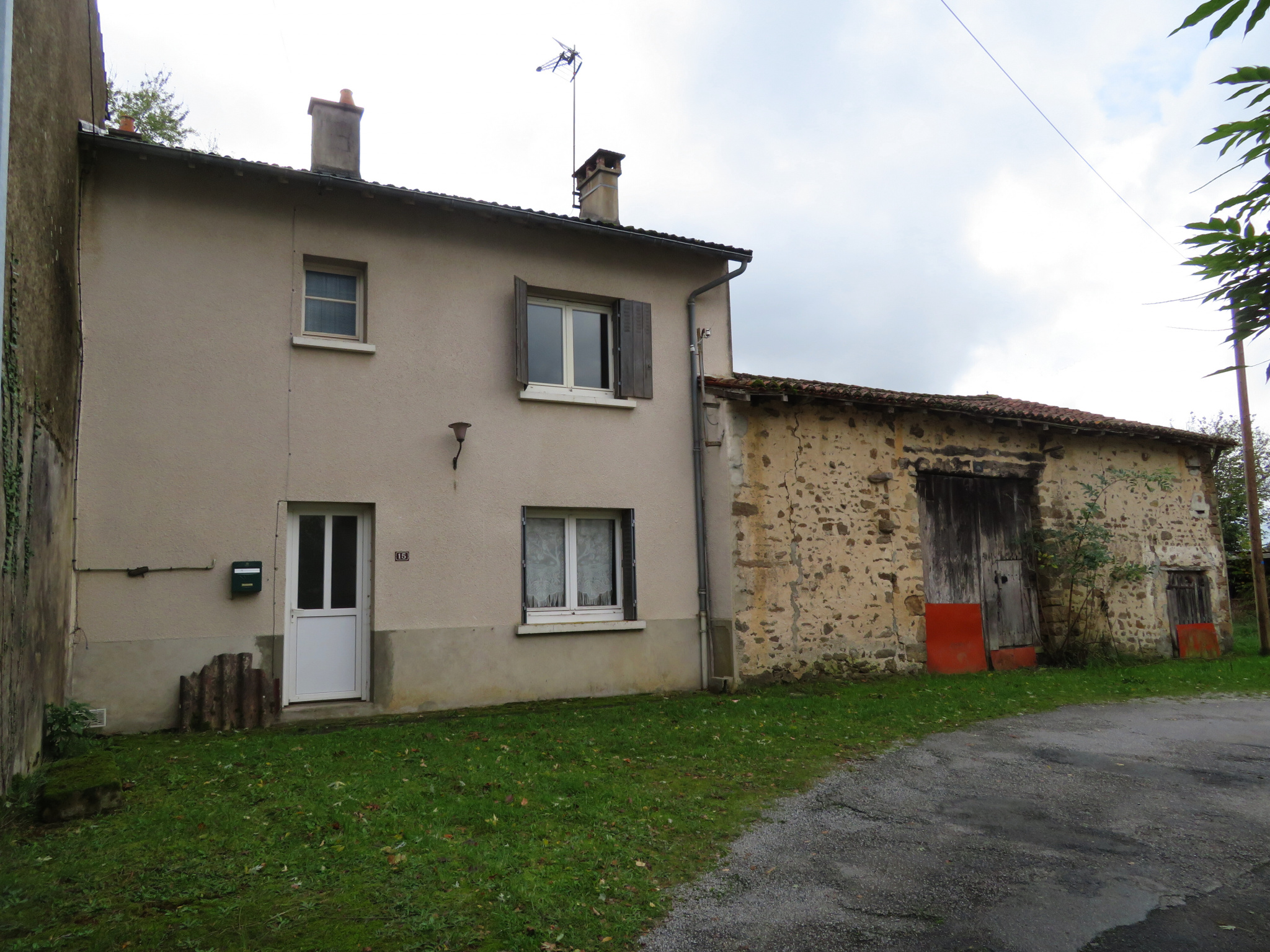 Maison 4 pièces - 82m² - DROUX