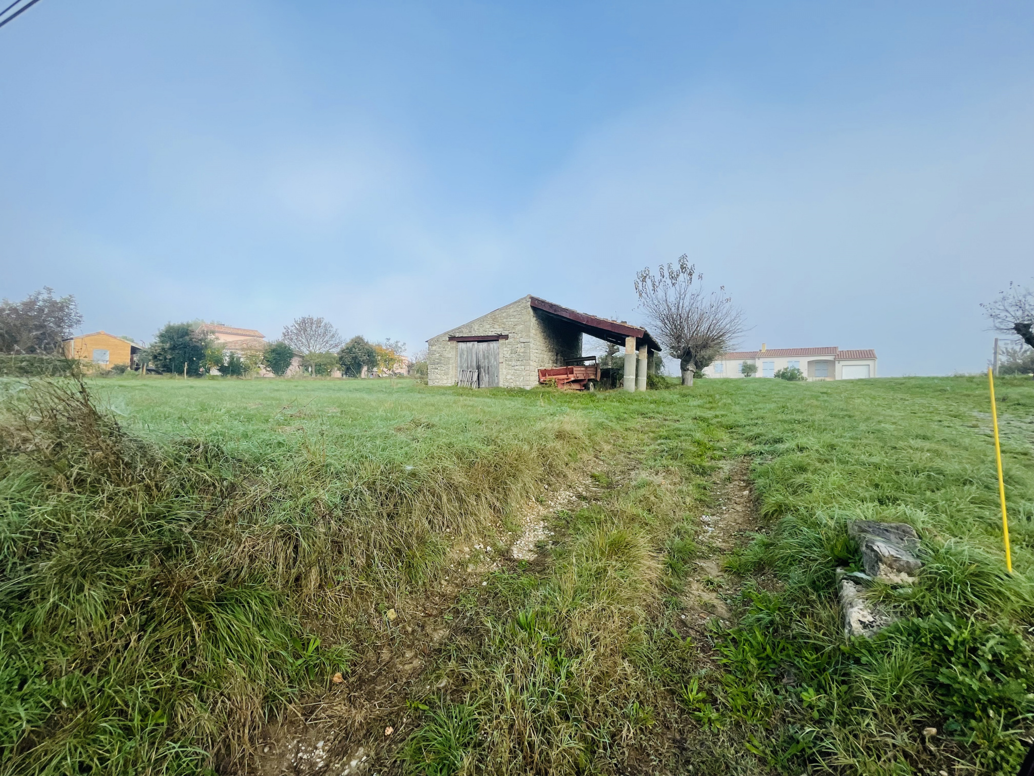 Terrain  - 800m² - BERRIAS ET CASTELJAU