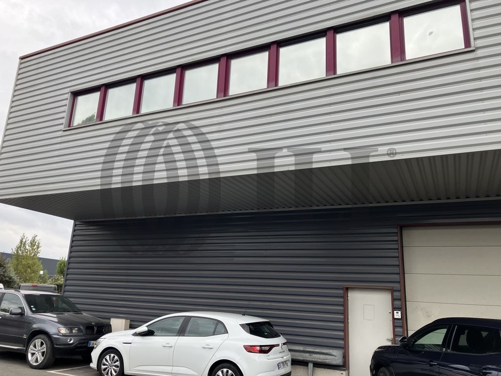 Local industriel  - 286m² - ST OUEN L AUMONE