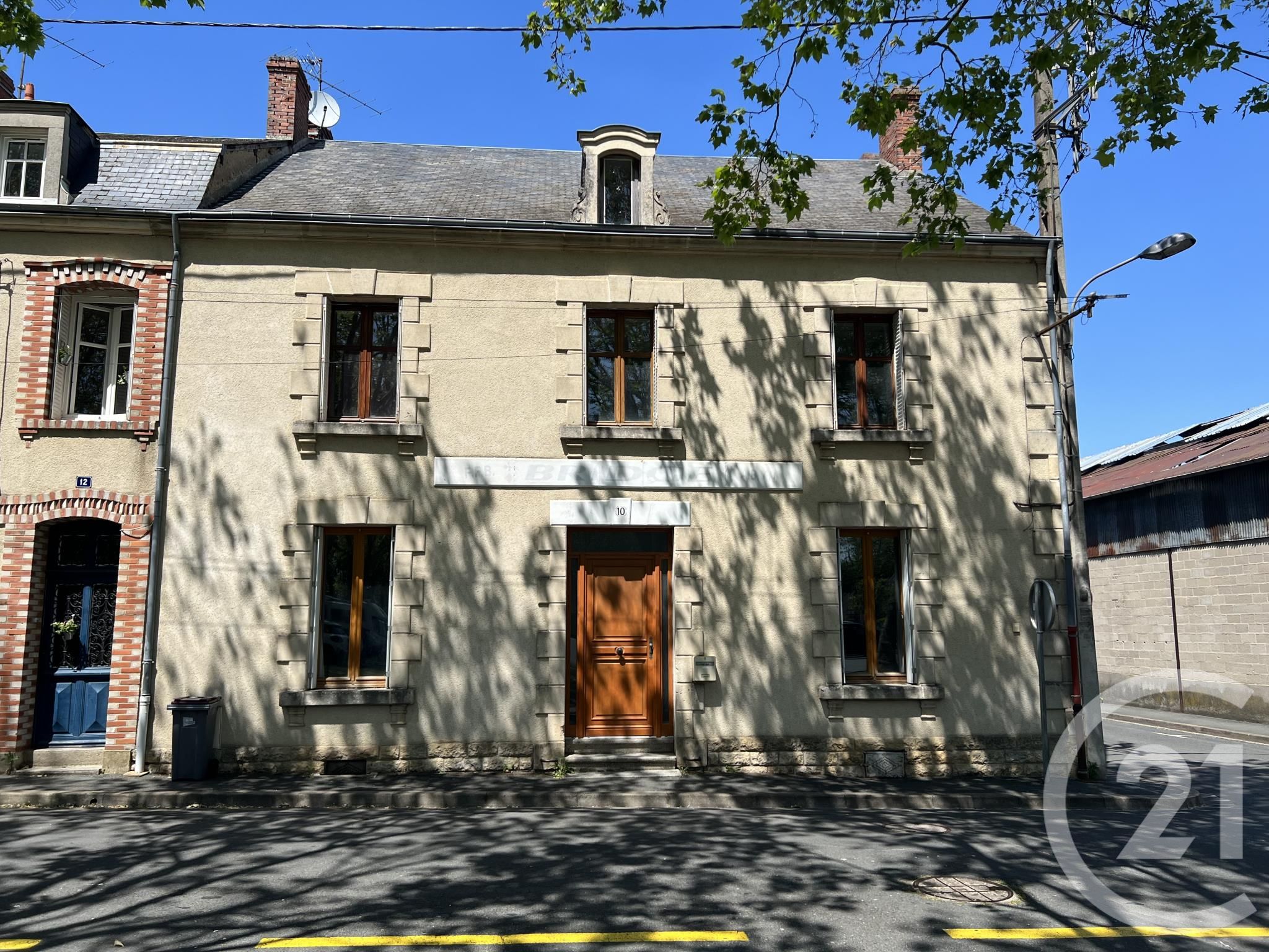 Maison 5 pièces - 200m² - LA CHATRE