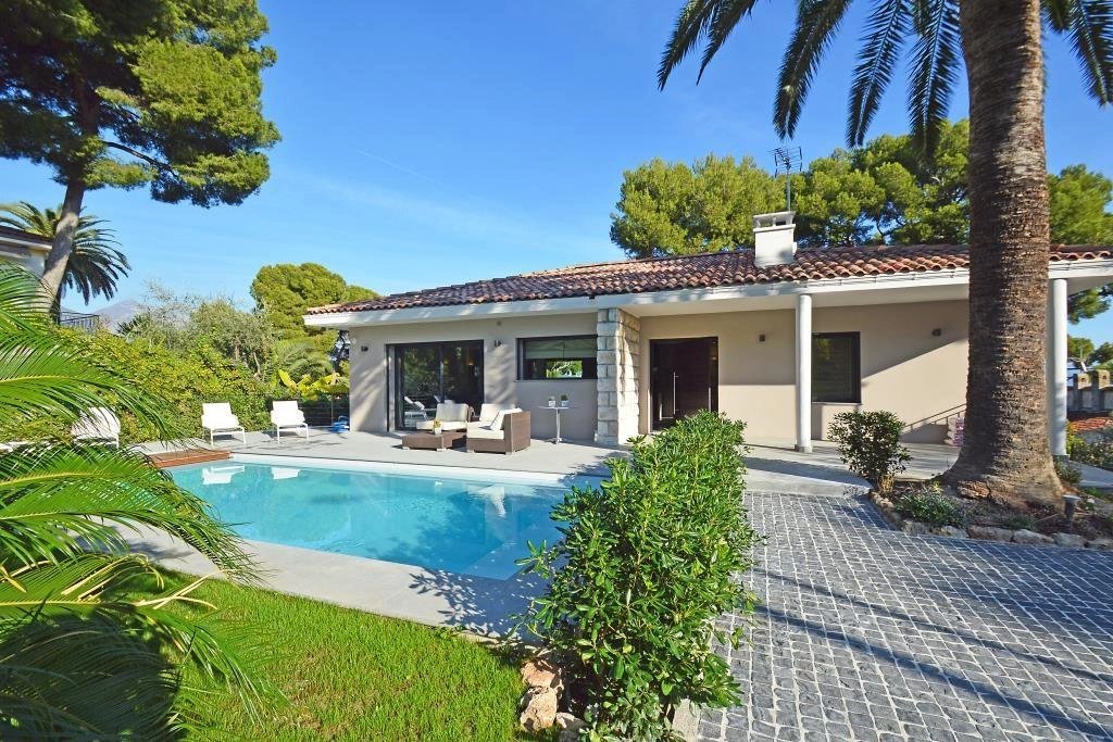 Maison 7 pièces - 197m² - ROQUEBRUNE CAP MARTIN