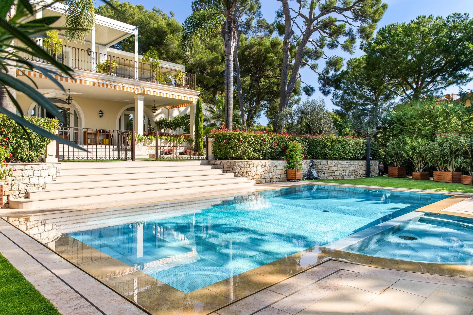 Maison 8 pièces - 320m² - ST JEAN CAP FERRAT