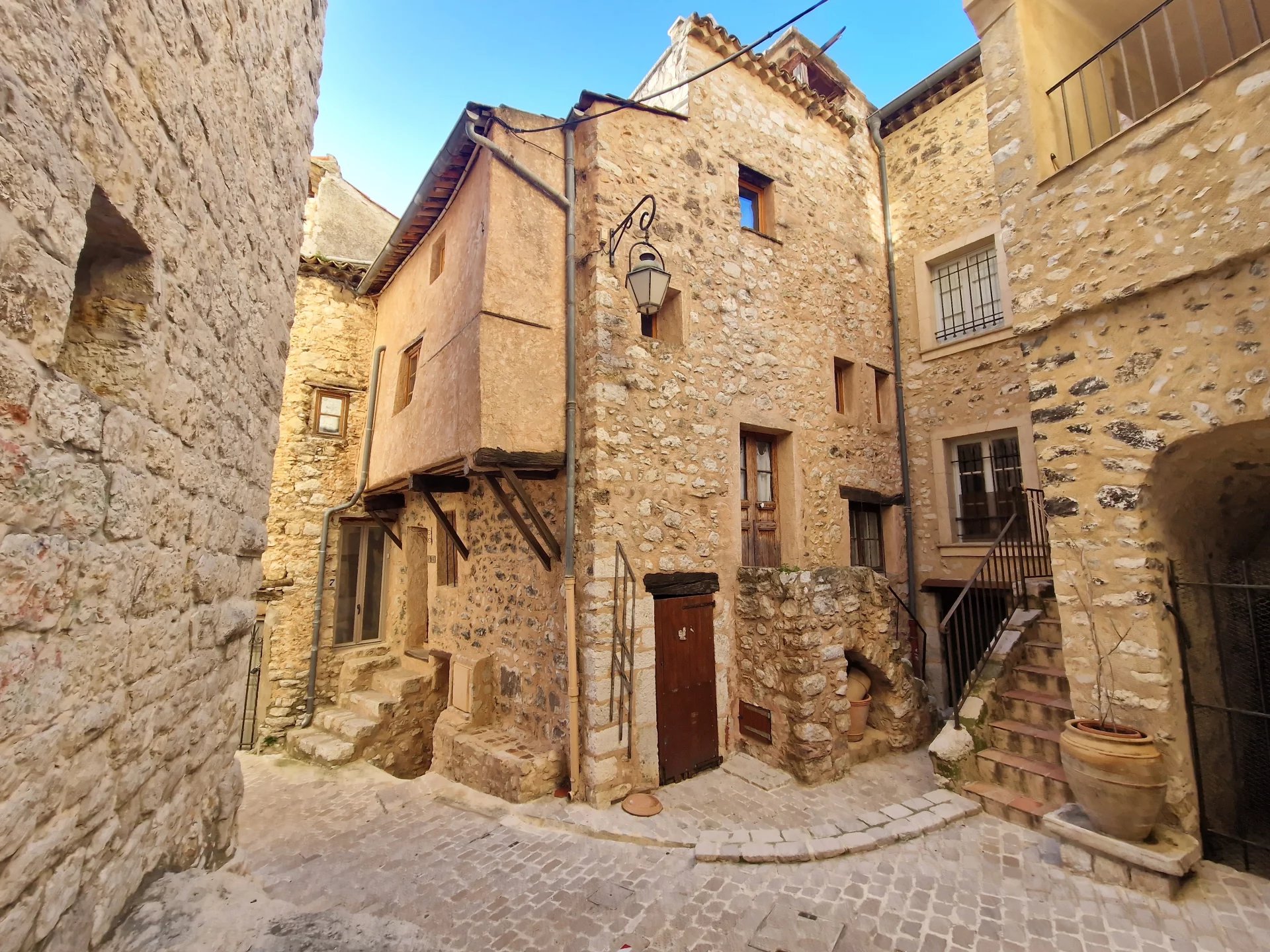 Appartement 3 pièces - TOURRETTES SUR LOUP