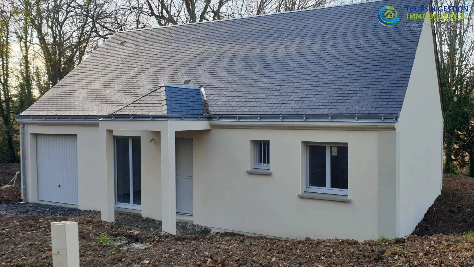 Maison 5 pièces - 84m² - ST CYR SUR LOIRE