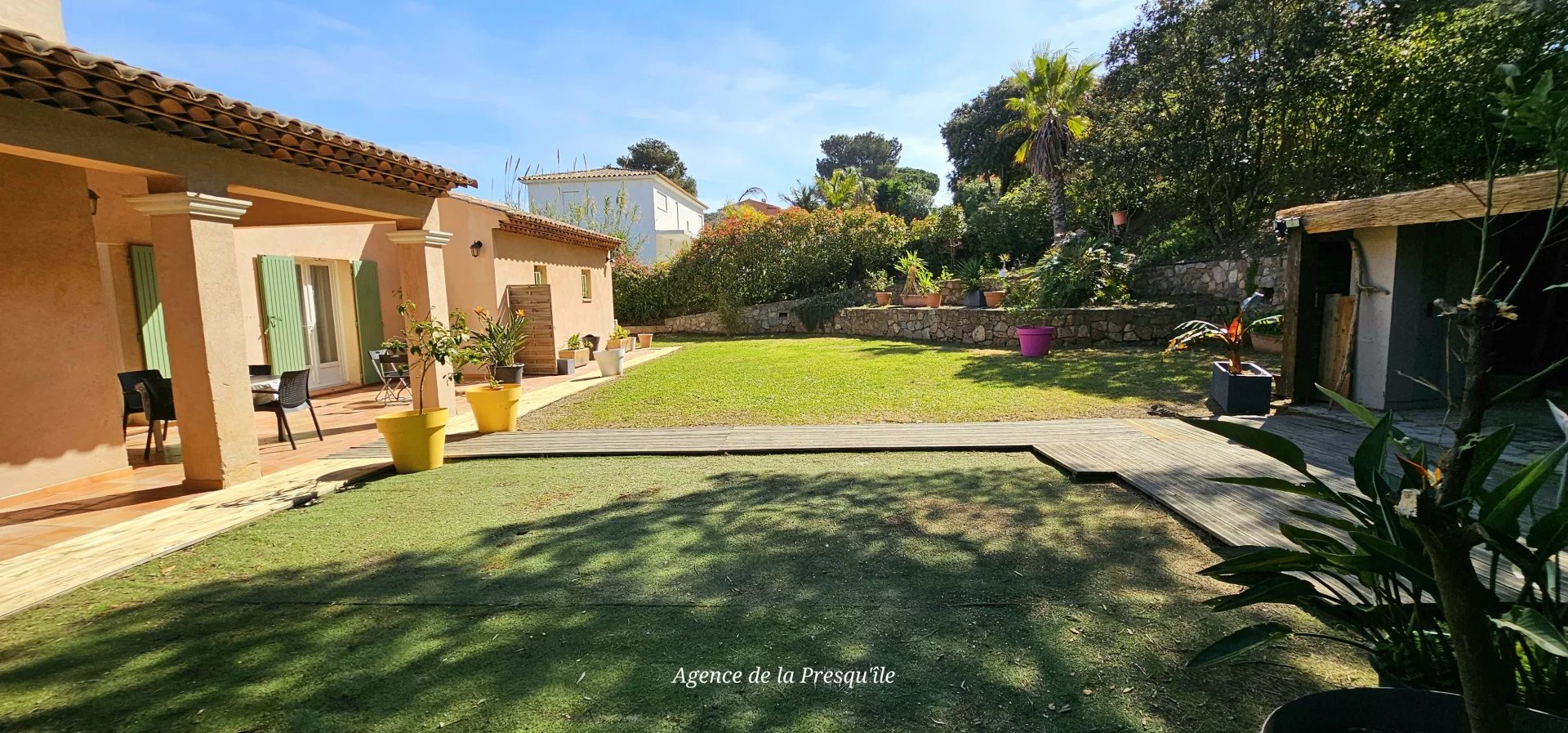 Maison 5 pièces - 117m² - HYERES