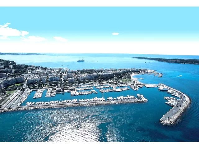 Appartement 3 pièces - 96m² - CANNES