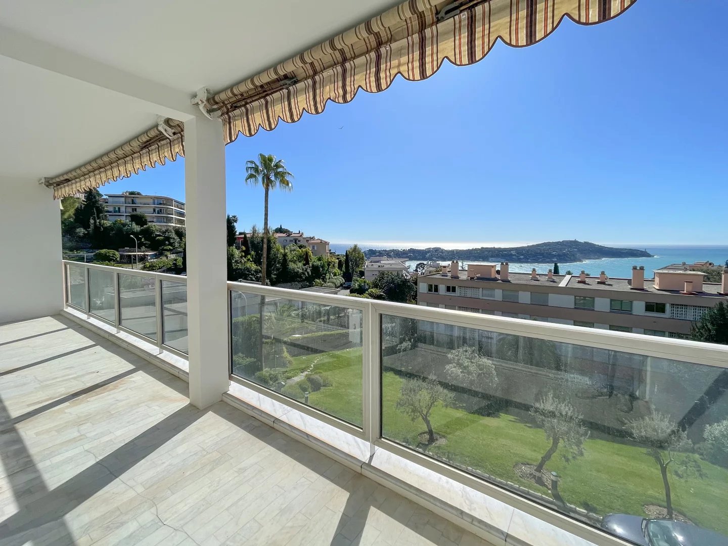 Appartement 3 pièces - 83m² - VILLEFRANCHE SUR MER