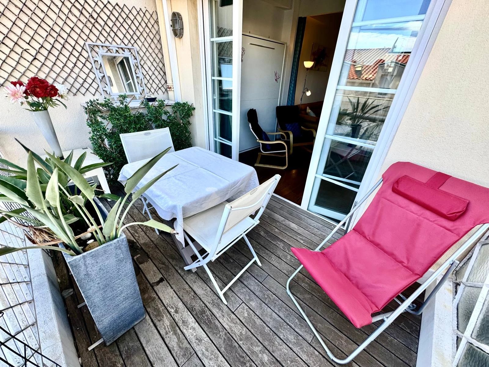 Appartement 2 pièces - 63m² - NICE