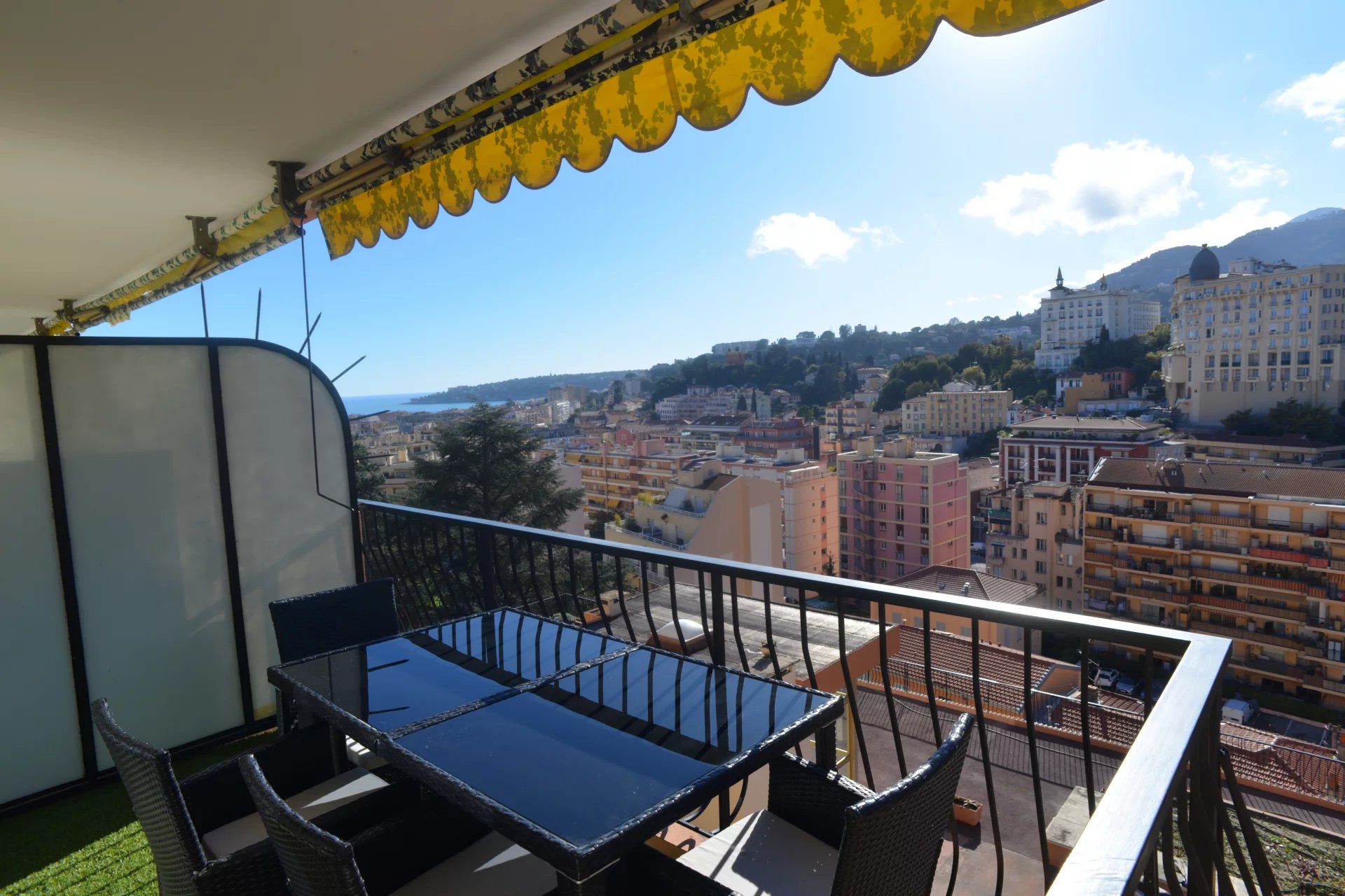 Appartement 3 pièces - 55m² - MENTON