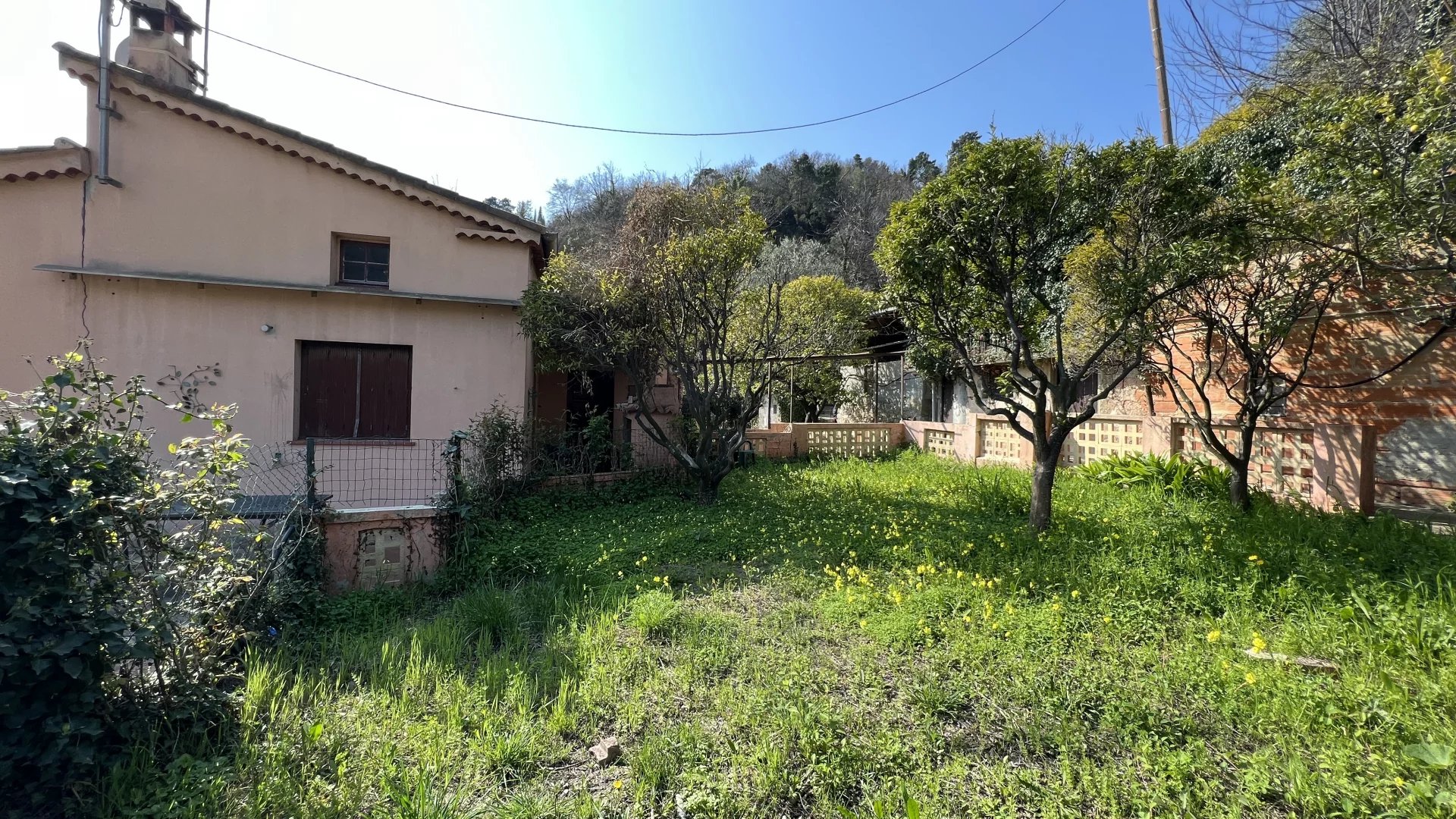 Terrain  - 1 599m² - MENTON