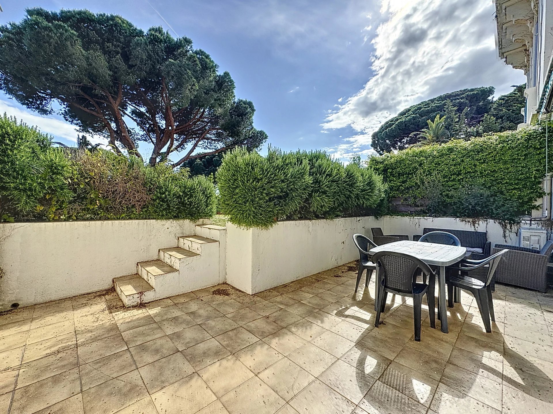 Appartement 3 pièces - 88m² - CANNES