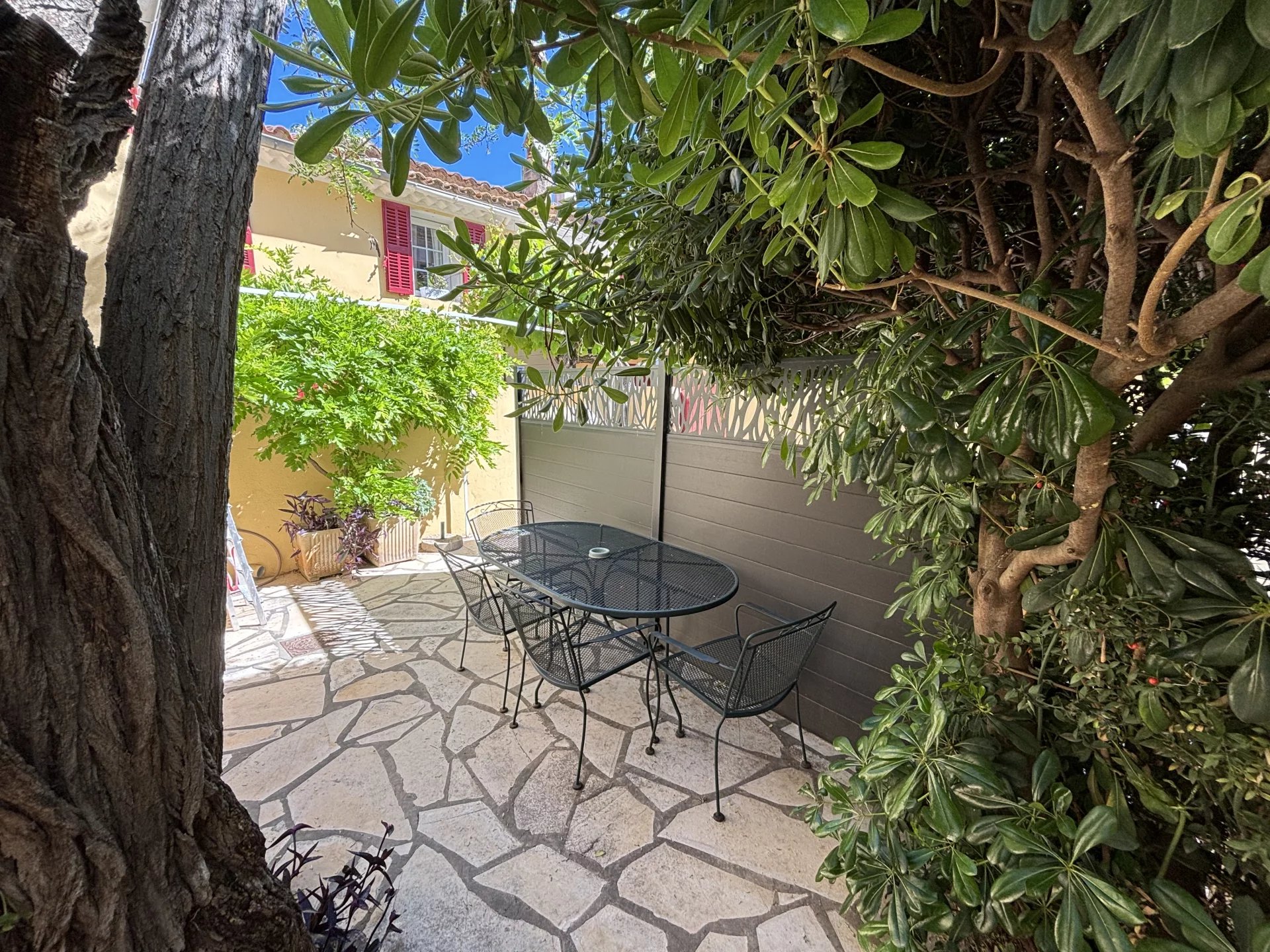 Maison  - 66m² - BANDOL