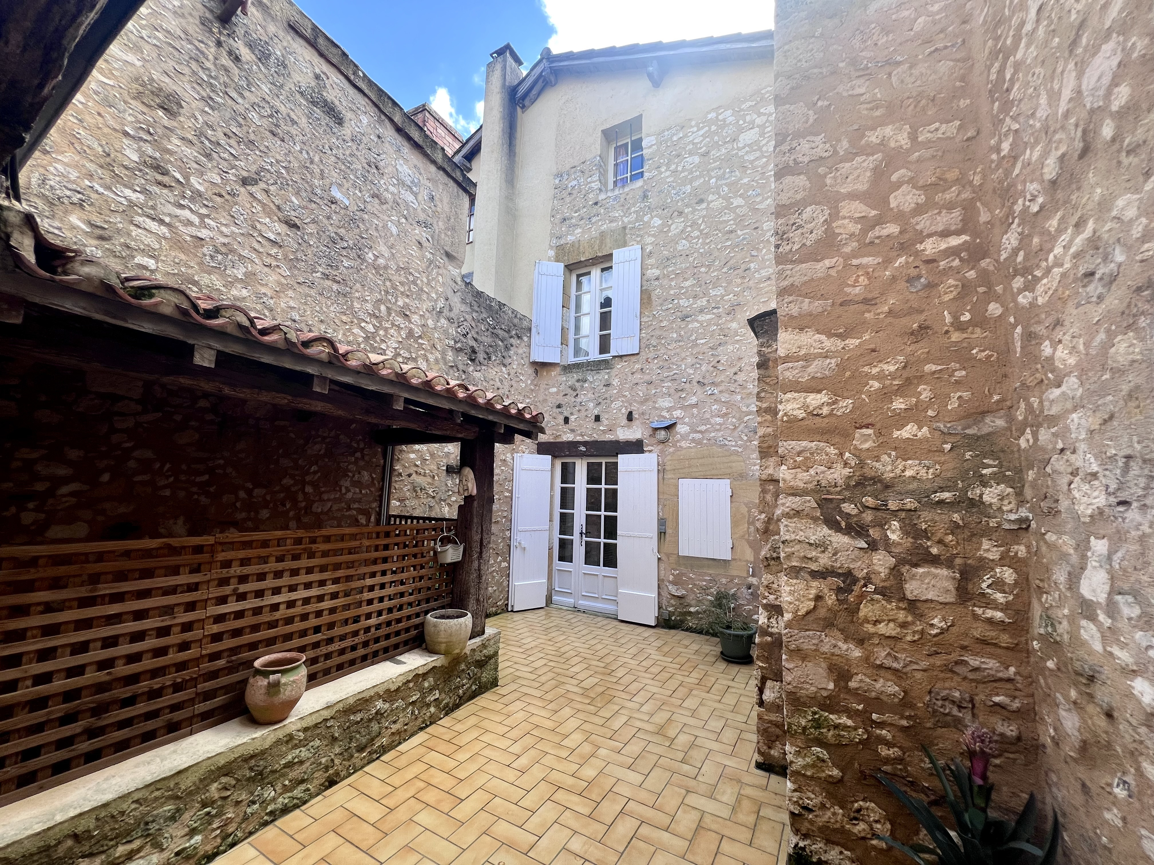 Maison 4 pièces - 70m² - MONPAZIER