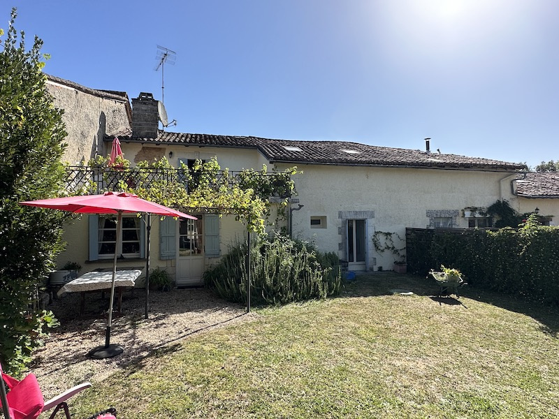 Maison 6 pièces - 149m² - AUBETERRE SUR DRONNE