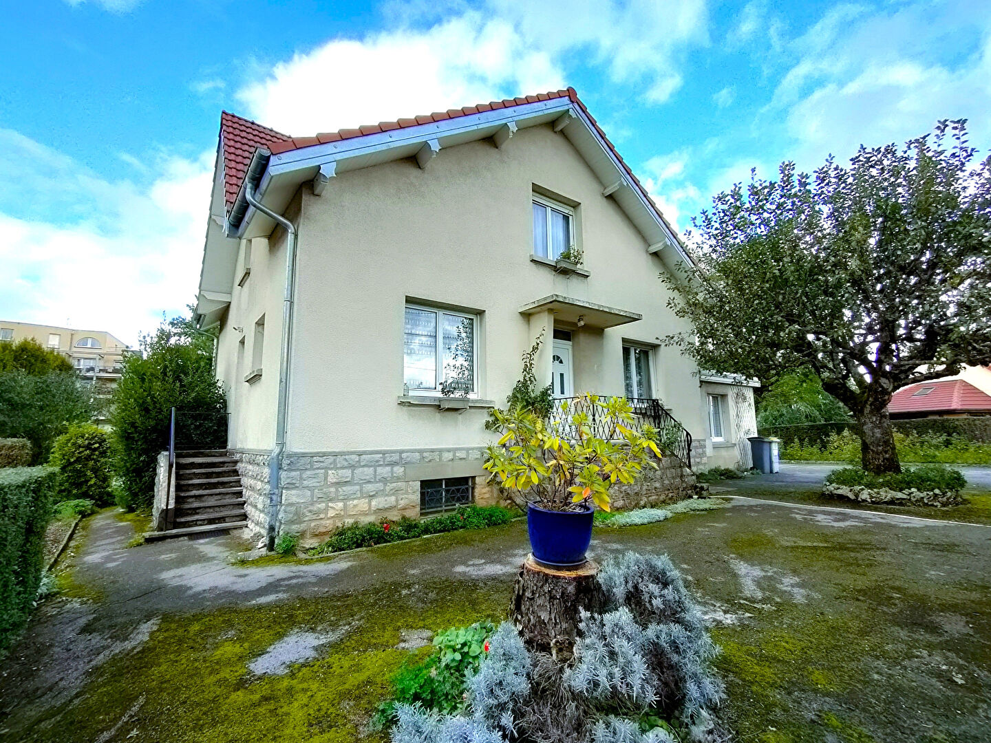 Maison 9 pièces - 155m² - BESANCON