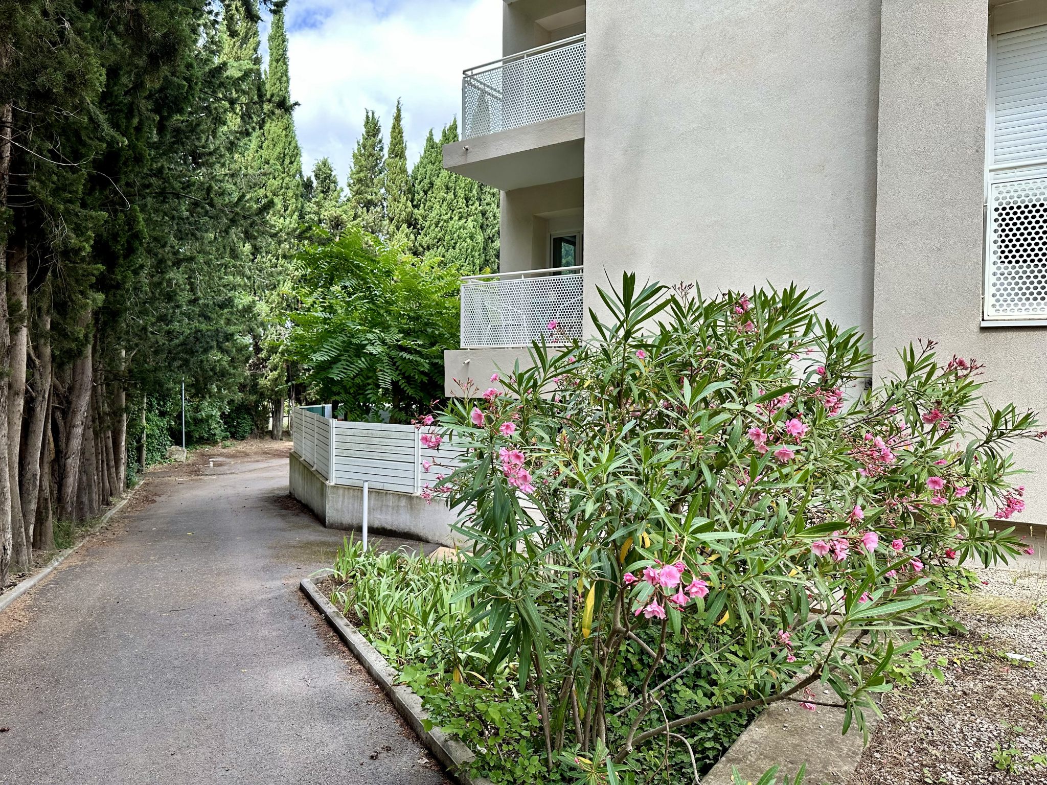 Local Professionnel  - 22m² - AIX EN PROVENCE