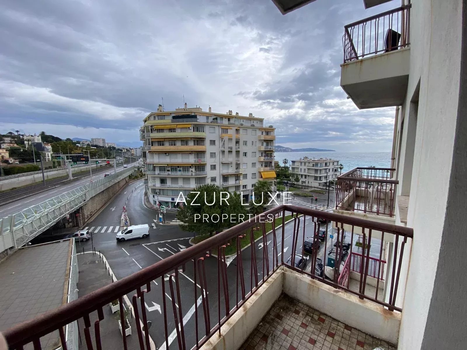 Appartement 3 pièces - 56m² - NICE