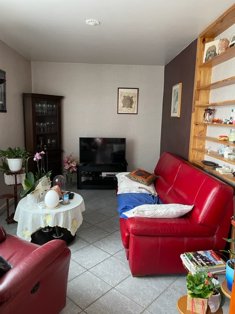 Appartement 4 pièces - 79m² - SURVILLIERS