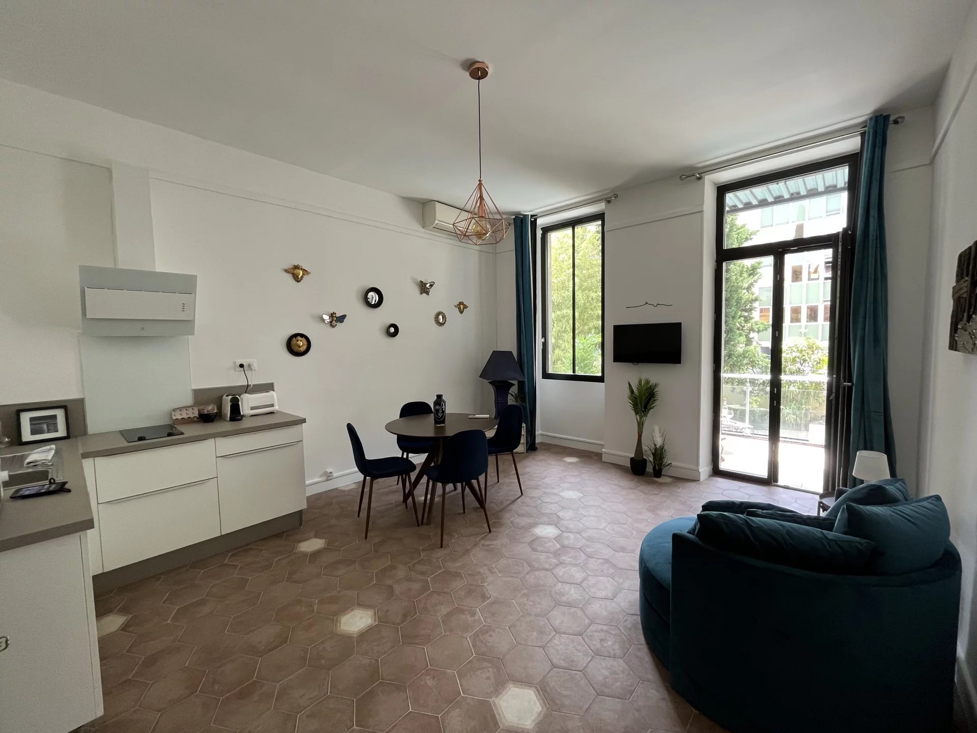 Appartement 2 pièces - 38m² - MARSEILLE  - 8ème