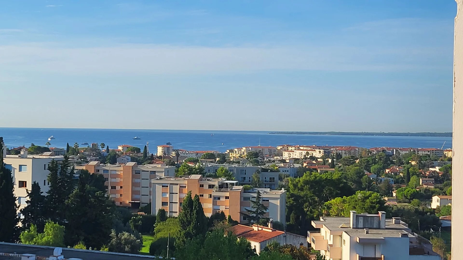 Appartement 2 pièces - 38m² - ANTIBES