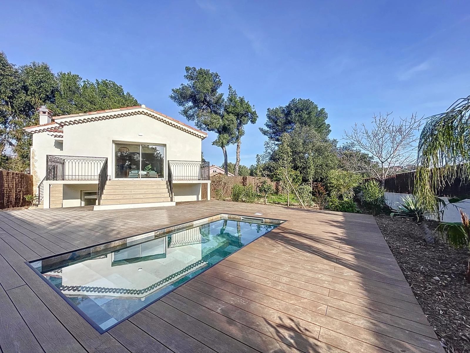 Maison 4 pièces - 87m² - ANTIBES