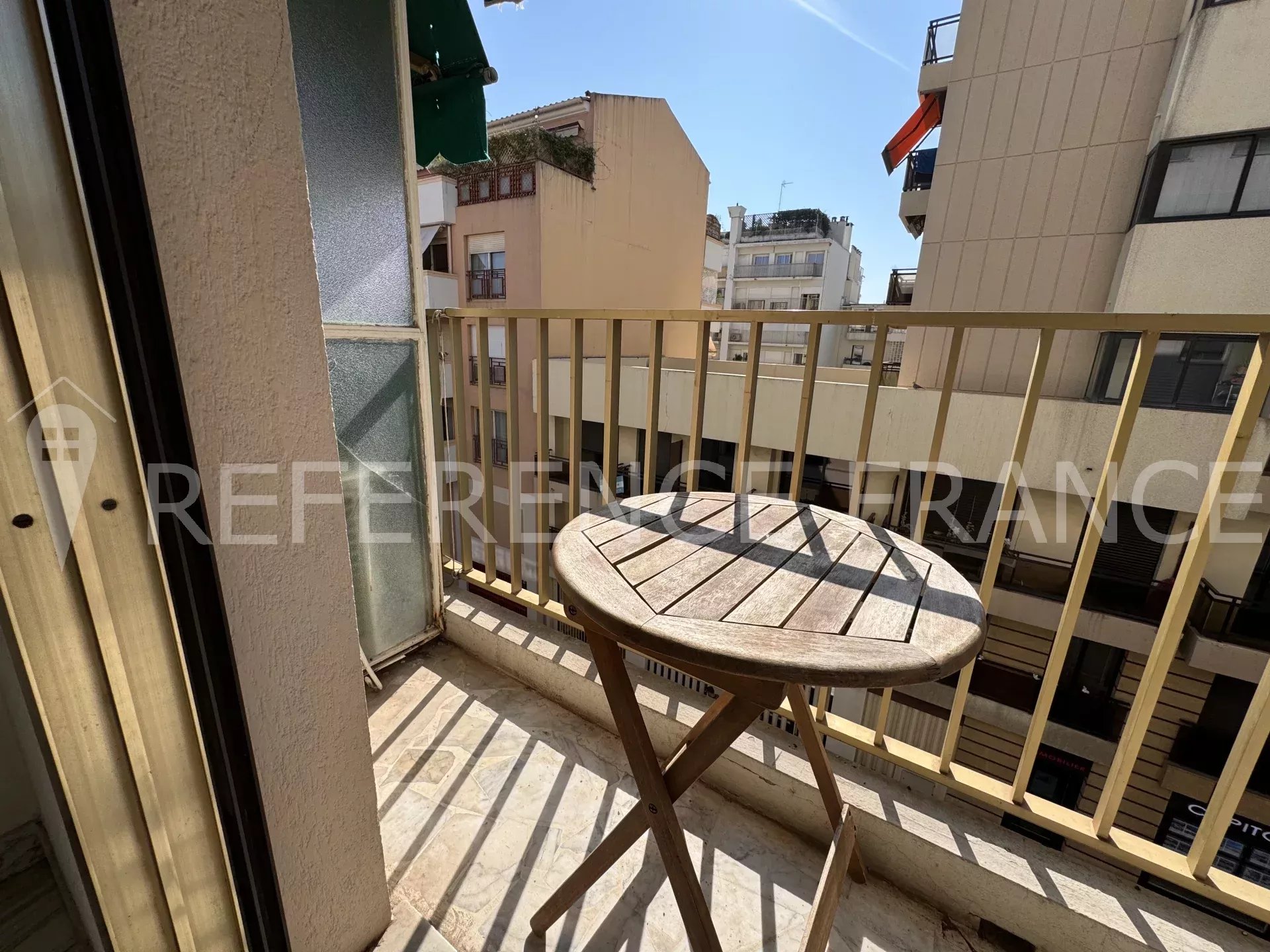 Appartement 1 pièce - 18m² - ANTIBES