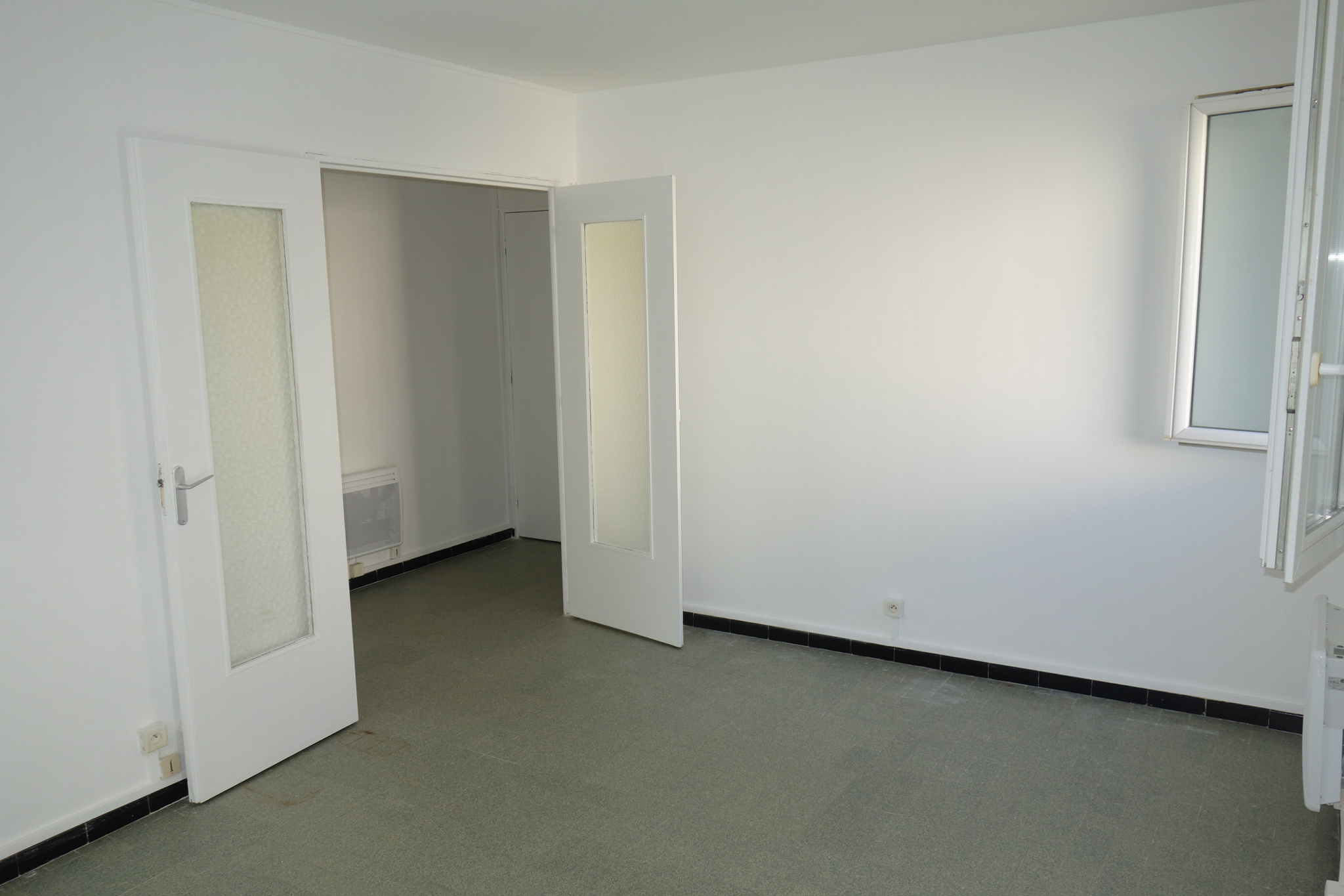 Appartement 3 pièces - 49m² - MARSEILLE  - 9ème