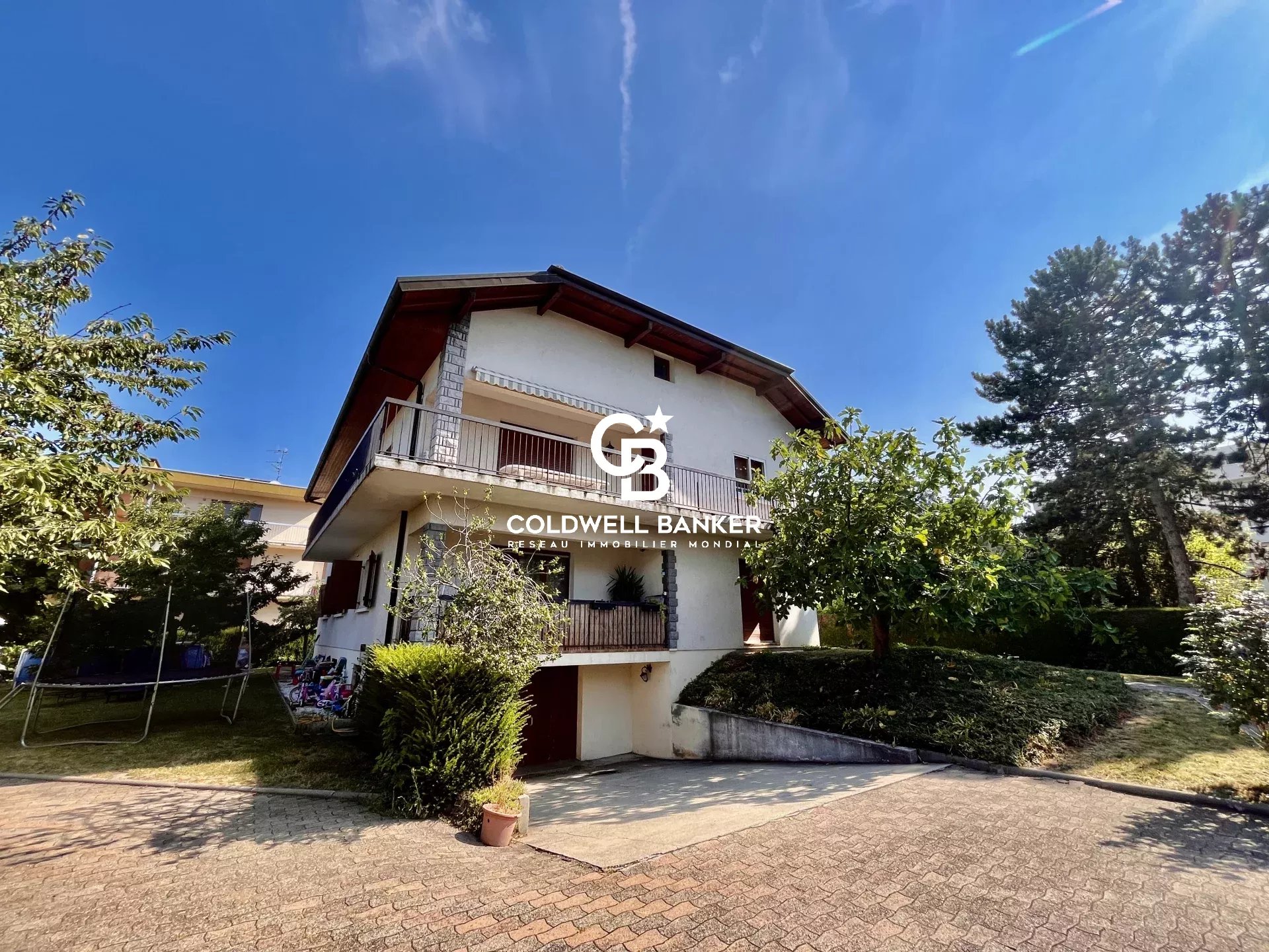 Maison 8 pièces - 260m² - ANNEMASSE