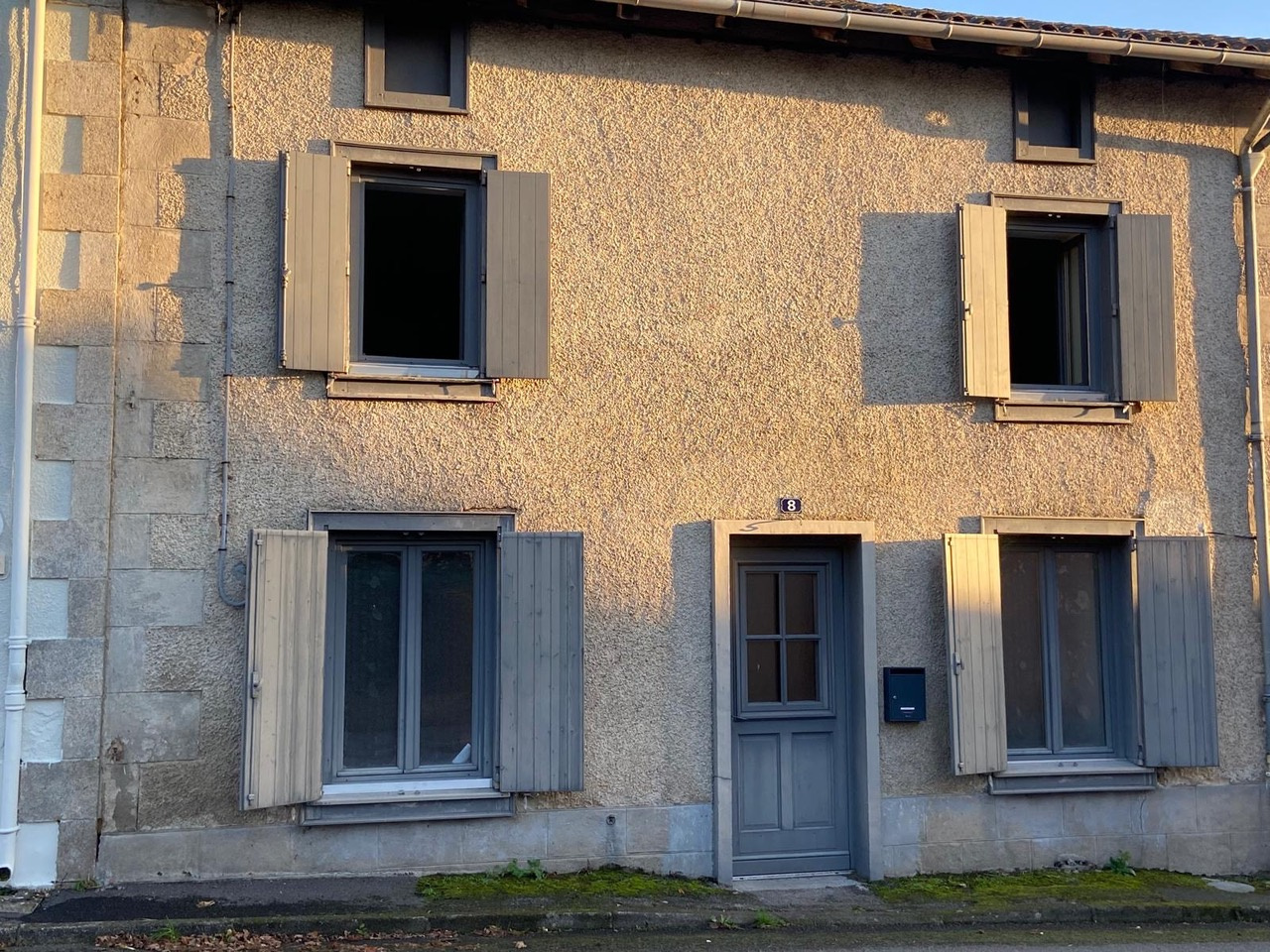 Maison 3 pièces - 86m² - ST JUST LE MARTEL