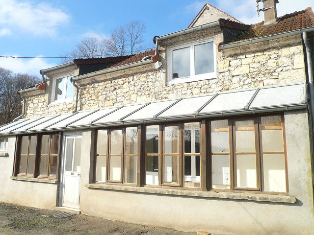 Maison 3 pièces - 85m² - ST AUBIN LES FORGES