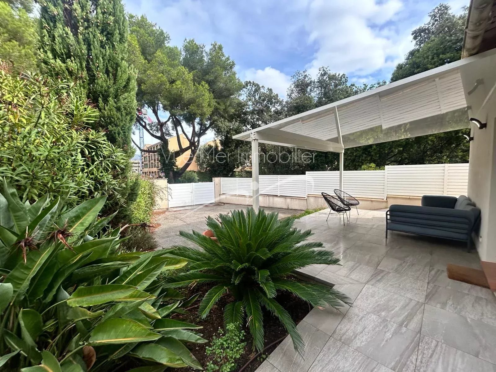 Maison 6 pièces - 130m² - BORMES LES MIMOSAS