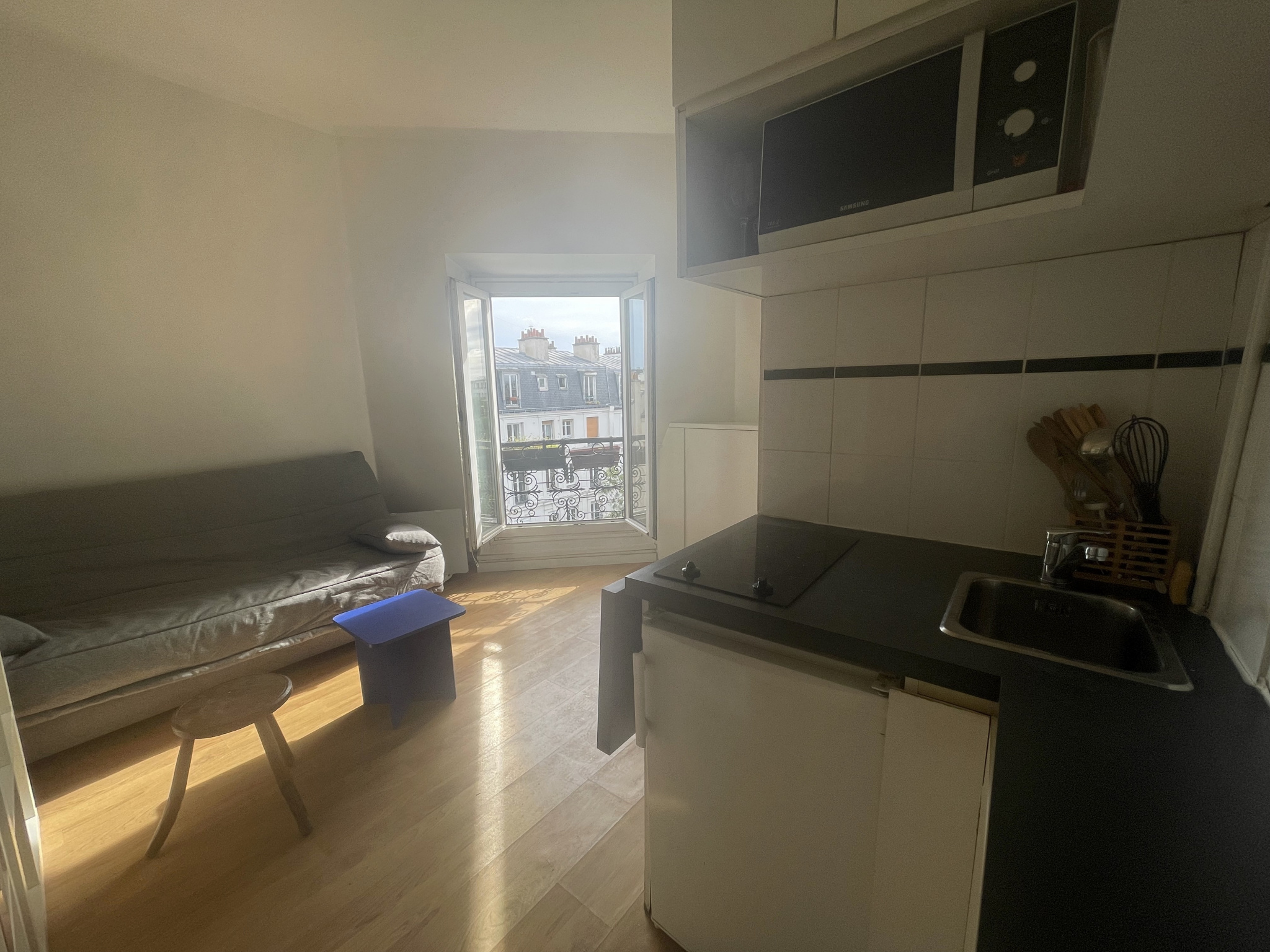 Appartement 1 pièce - 12m² - PARIS  - 20ème