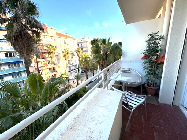 Appartement 3 pièces - 56m² - HYERES