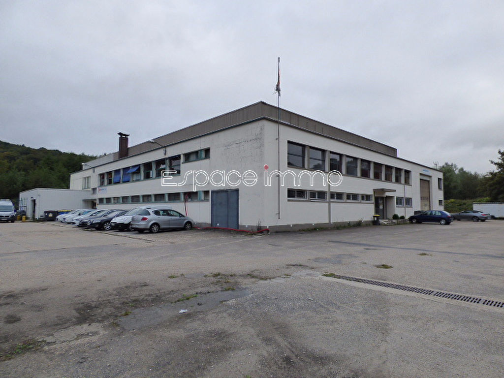 Local industriel  - 1 040m² - LE HOULME