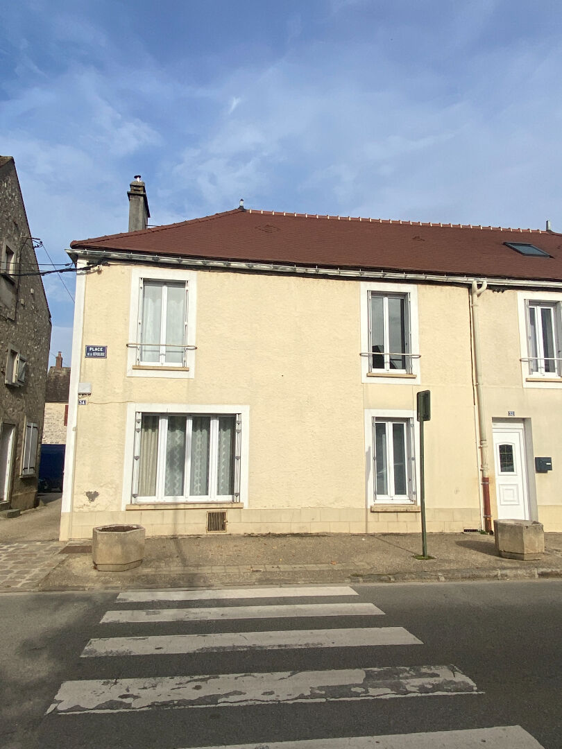 Maison 3 pièces - 90m²