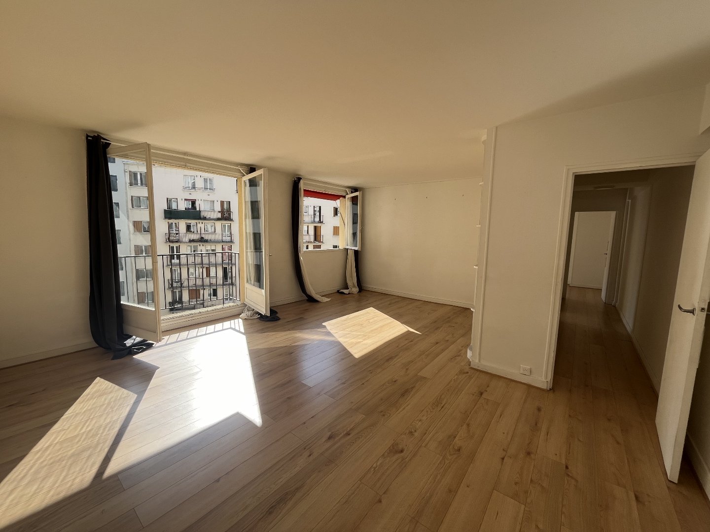 Appartement 3 pièces - 75m² - PARIS  - 15ème