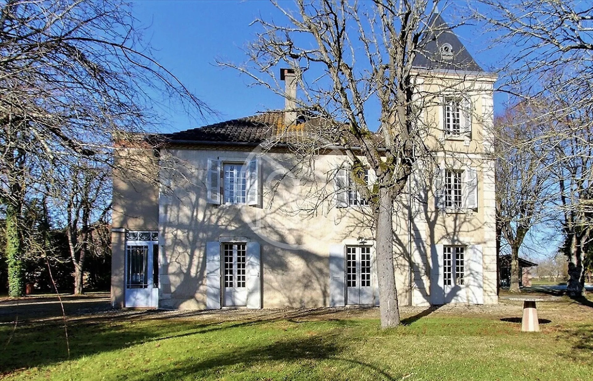 Maison 11 pièces - 400m² - MAUVEZIN