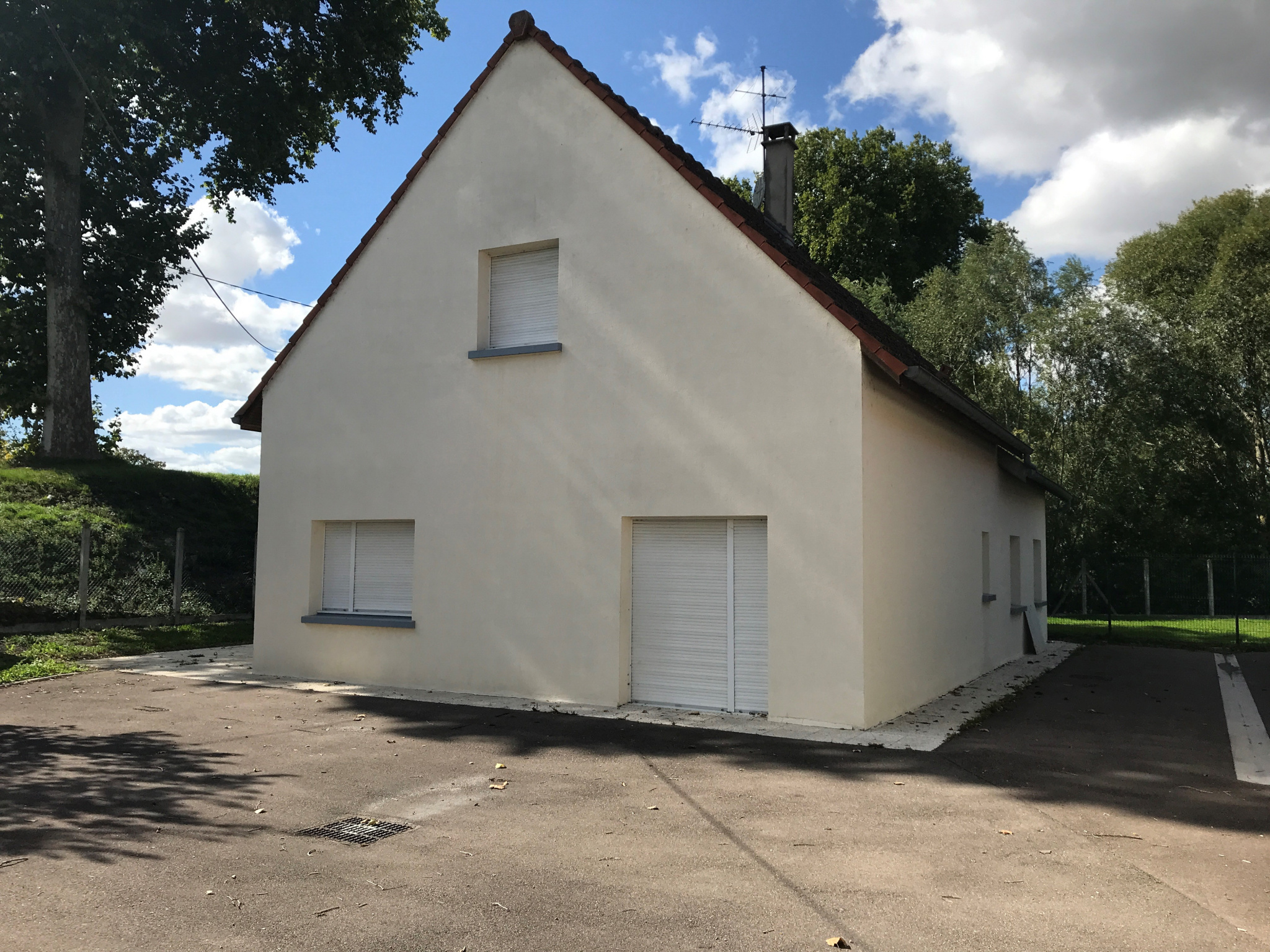 Maison 4 pièces - 144m² - ST PARRES AUX TERTRES