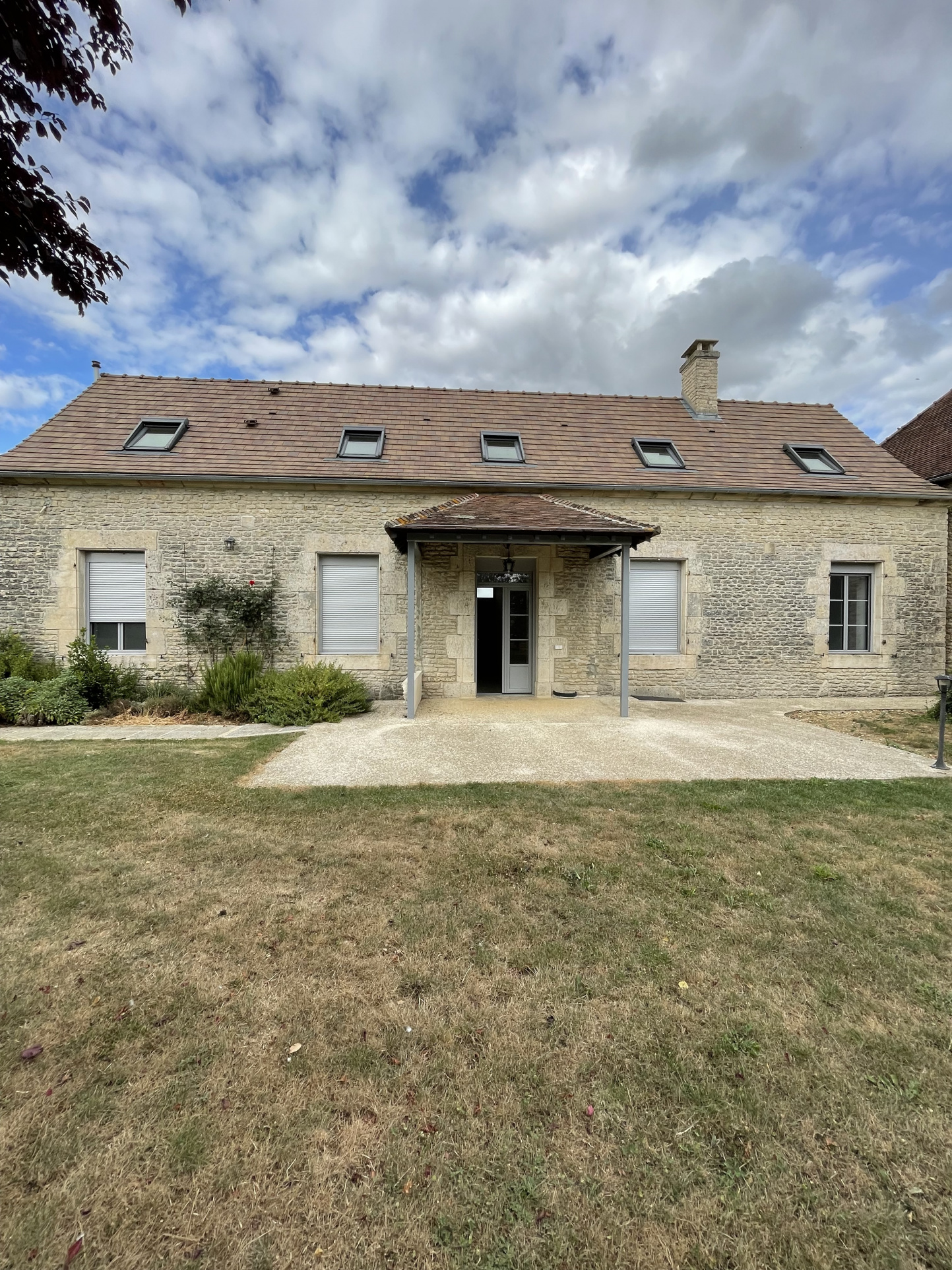 Maison 6 pièces - 174m² - PARGUES