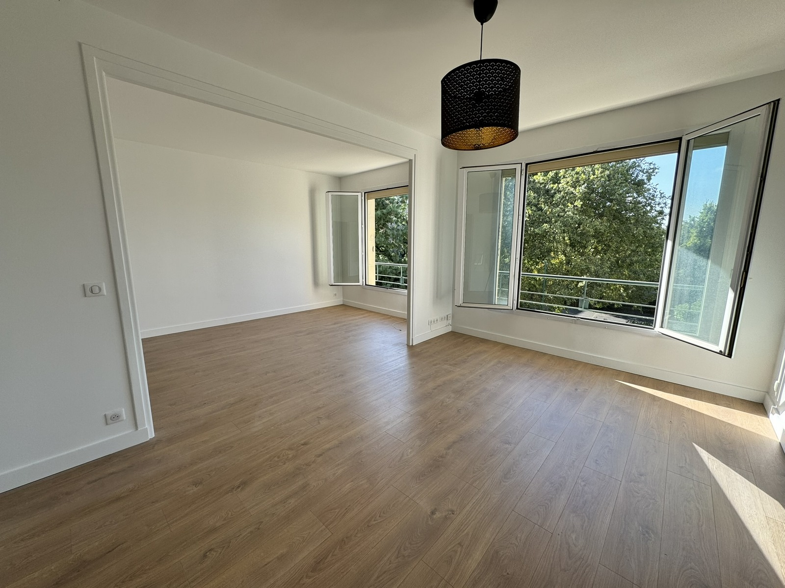 Appartement 4 pièces - 81m² - ENGHIEN LES BAINS