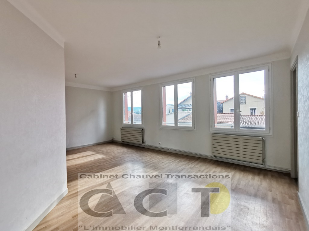 Appartement 5 pièces - 102m² - CLERMONT FERRAND