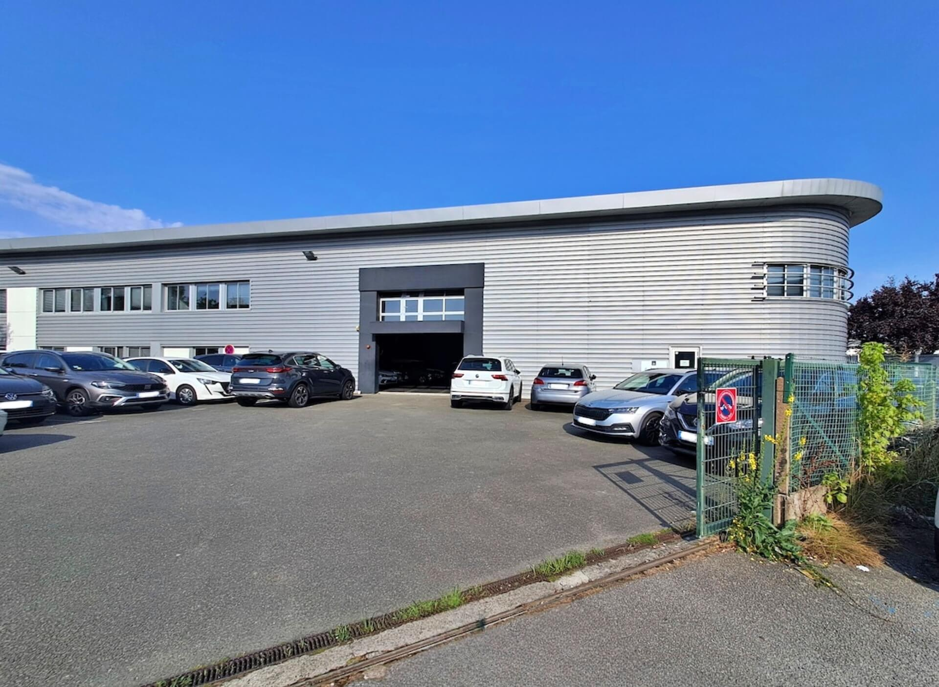 Local industriel  - 959m² - BOUGUENAIS