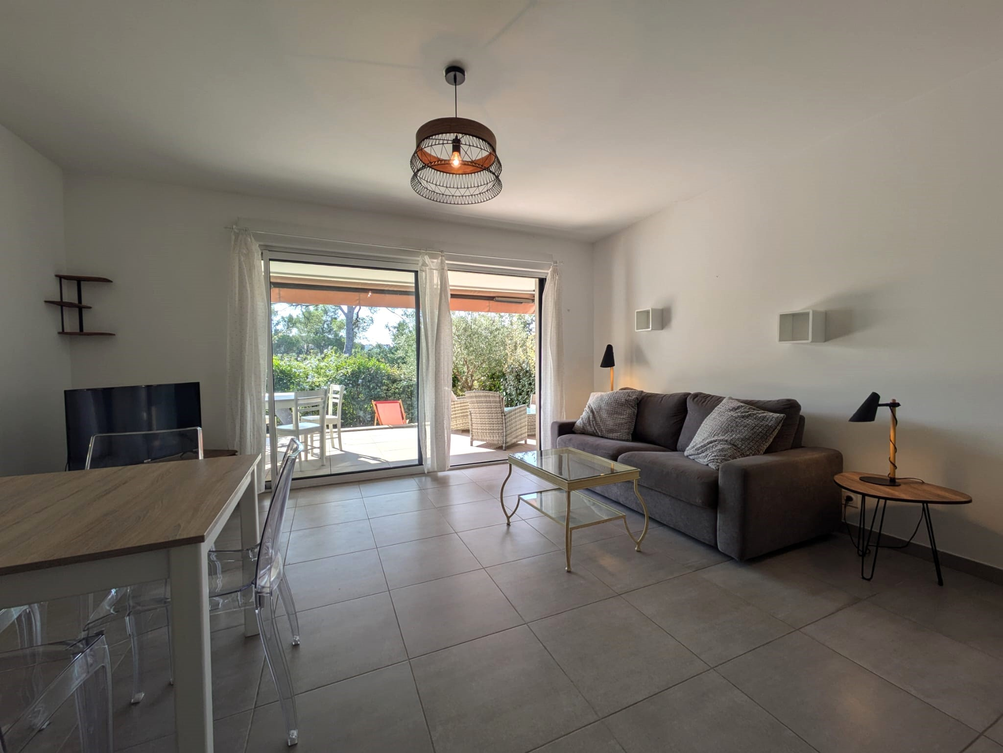 Appartement 2 pièces - 53m² - ST RAPHAEL