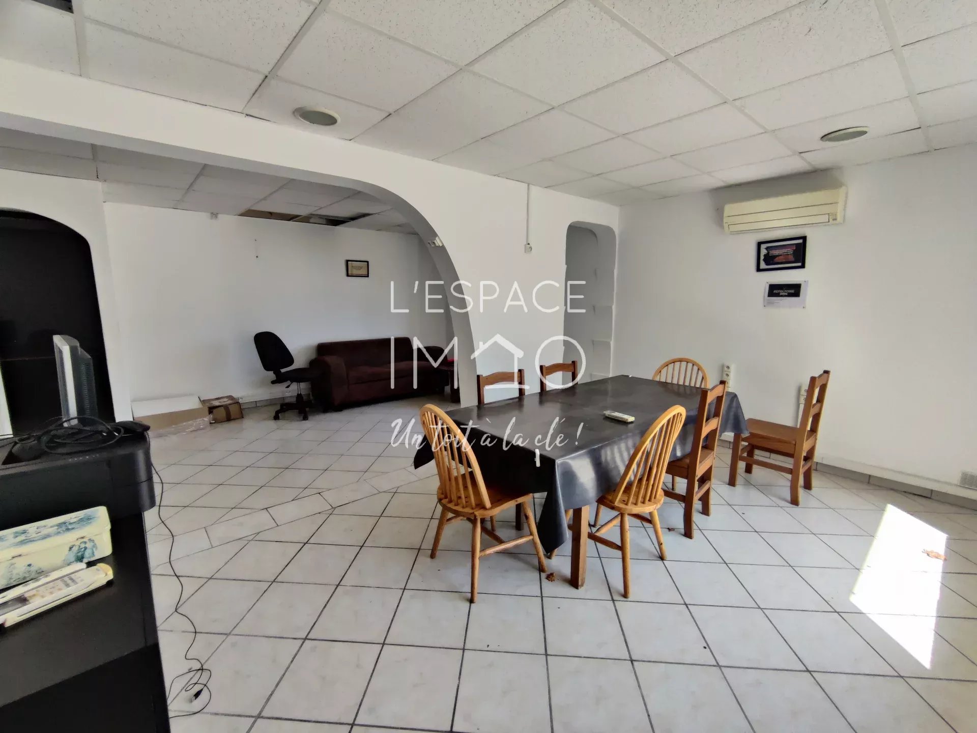 Local commercial  - CAVAILLON